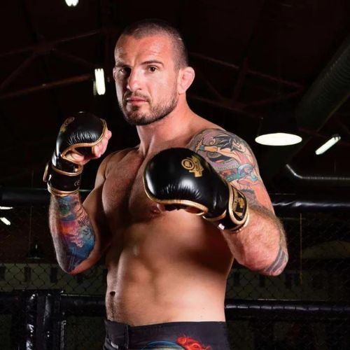 Bushido MMA sparring kesztyű fekete Arm-2011D-M