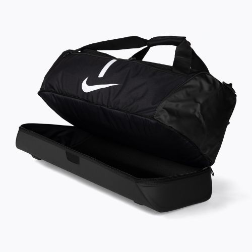 Nike Academy Team Hardcase L edzőtáska fekete CU8087-010