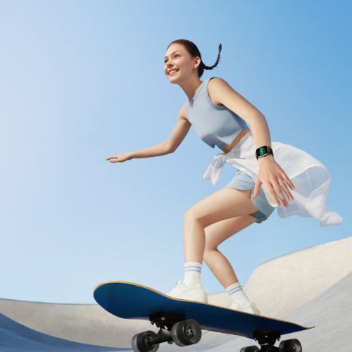 Amazfit GTS 4 Mini karóra fekete W2176OV5N