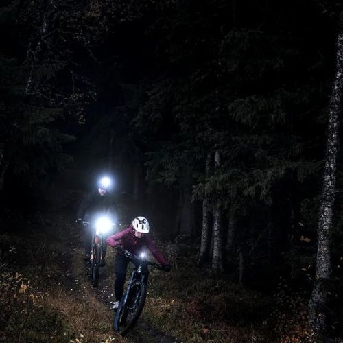 Silva Exceed 4R fényszóró fekete 37982