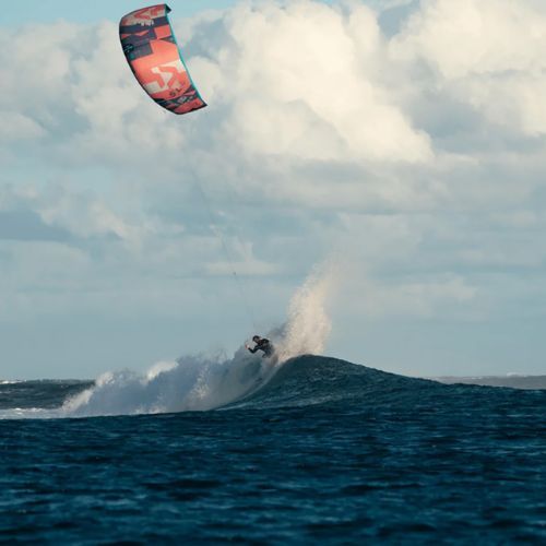 DUOTONE kitesurfing sárkány Neo SLS piros 44220-3014