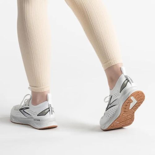 Brooks Levitate StealthFit 6 női futócipő szürke 1203851B170