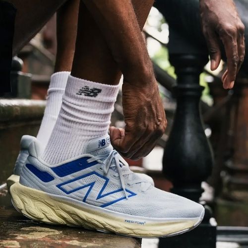 New Balance férfi futócipő M1080V13 starlight