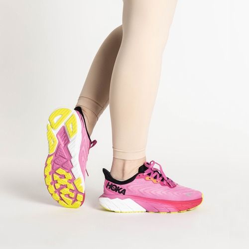 Női futócipő HOKA Arahi 6 strawberry/black