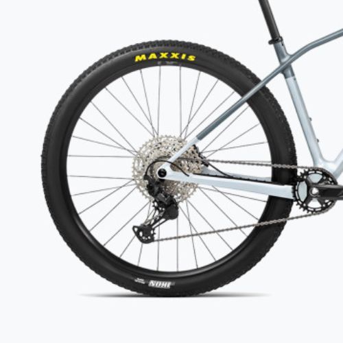 Orbea Alma M50 2023 halo ezüst/cápaszürke hegyi kerékpár