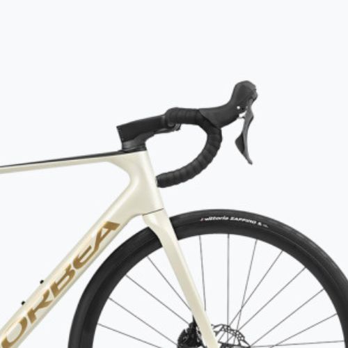 Orbea Orca M30 2024 elefántcsont fehér/burgundi/vulcano országúti kerékpár