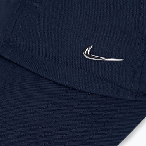 Nike Dri-Fit Club Unstructured Metal Swoosh baseball sapka éjfekete navy/metál ezüst