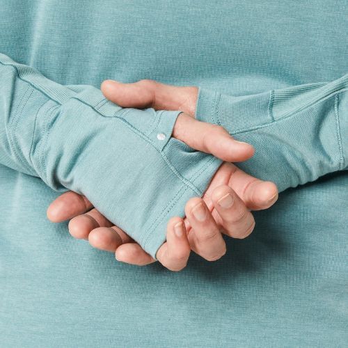 Női ASICS Metarun Winter LS Hoodie celadon színű futó melegítő pulóver