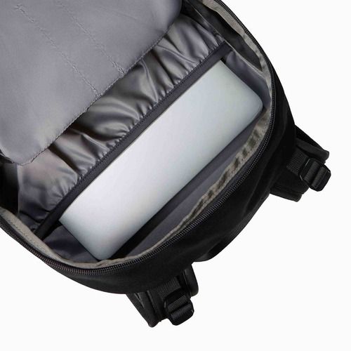 The North Face Basin 15 l fekete/aszfalt szürke férfi túra hátizsák