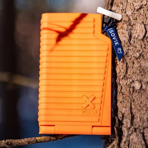 Xtorm Super Charger napelemes powerbank 10000 mAh 20W fekete