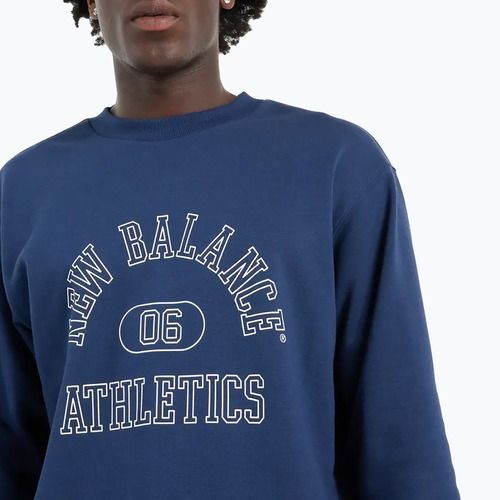 Férfi pulóver New Balance Graphic Crew navy