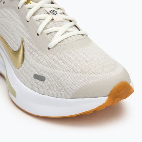Női futócipő Nike Journey Run phantom/sail/gum light brown/neutral olive
