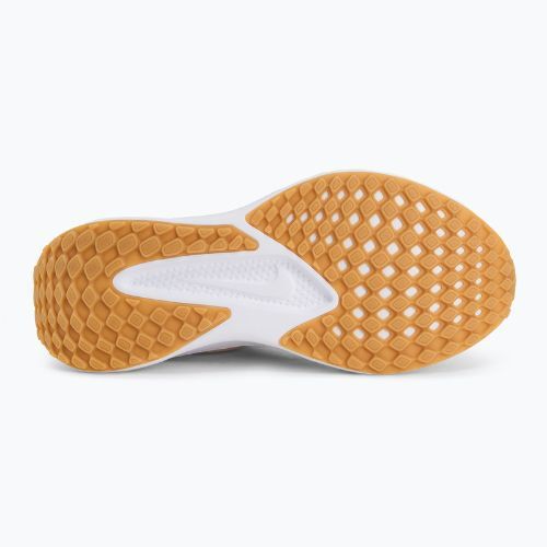 Női futócipő Nike Quest 6 phantom/sail/pale ivory/metallic gold