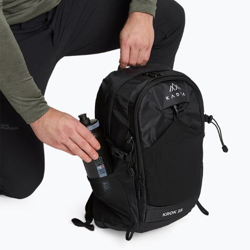 KADVA túrahátizsák laptop zsebbel Krok 25 l fekete