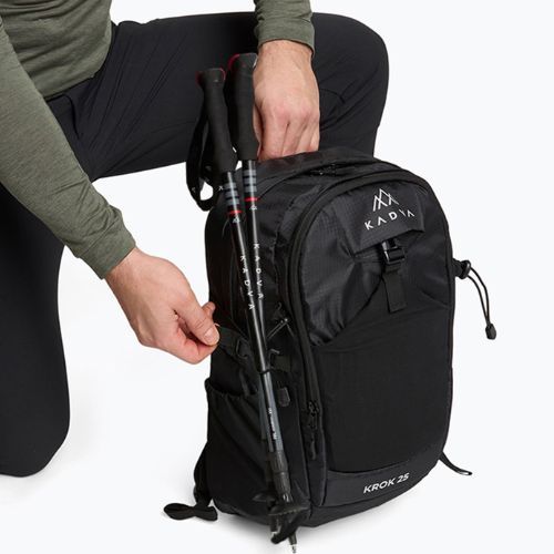 KADVA túrahátizsák laptop zsebbel Krok 25 l fekete