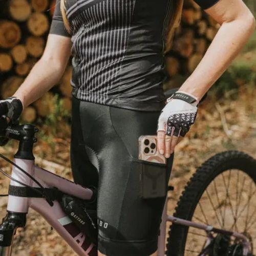 Női kerékpáros rövidnadrág ATTABO Kiro WMNS fekete