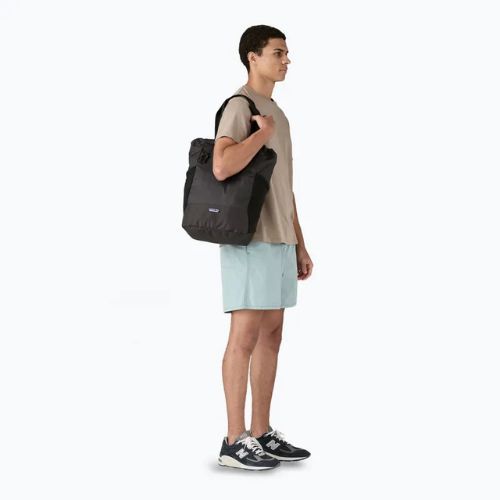 Patagonia Terravia Tote 24 l fekete városi hátizsák