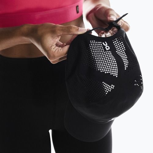 On Court sapka fekete