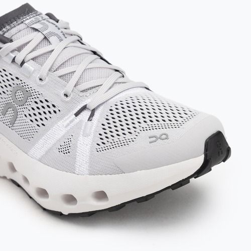 Női On Cloudsurfer Trail futócipő fagy/fehér