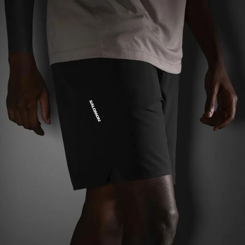 Férfi Salomon SHAKEout Core 7" No Liner mélyfekete futónadrágok