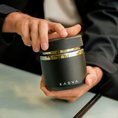 KADVA Eater szigetelt ebédtartály 600ml fekete