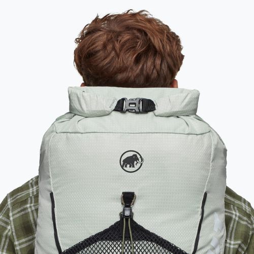 Mammut Ducan Spine 28-35 l ezüst zsálya/fekete túra hátizsák