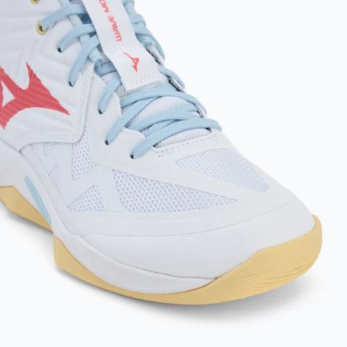Női röplabda cipő Mizuno Wave Momentum Pro Mid fehér/calypso coral/pale banán