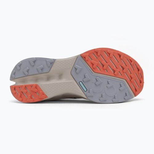 Női futócipő On Cloudsurfer Trail 2 elefántcsont/lazac