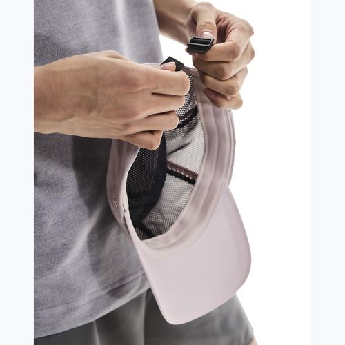 On sapka orchidea színben