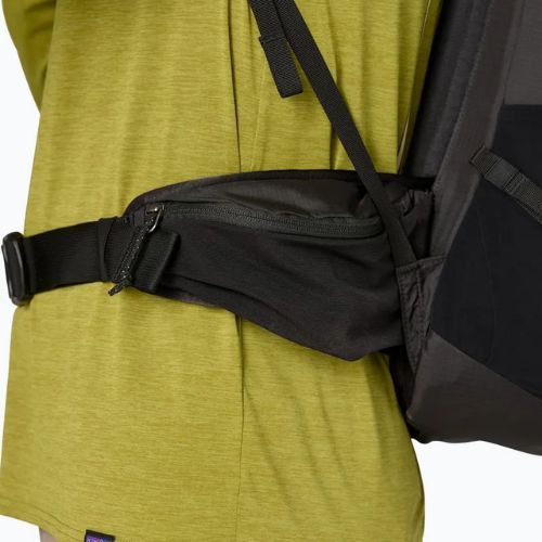 Patagonia Terravia 28 l fekete túrahátizsák