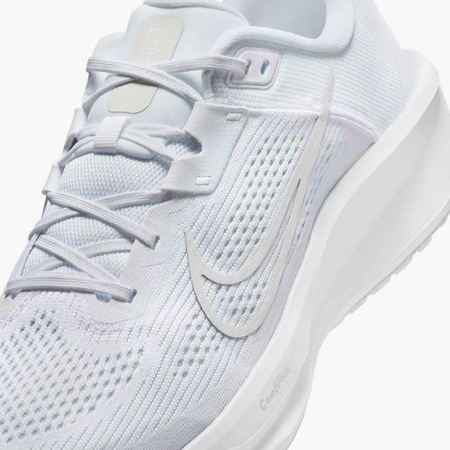 Nike Quest 6 férfi futócipő fehér / platina árnyalat / fehér