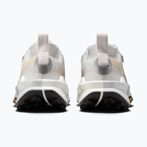 Nike Zegama 2 női futócipő hatalmas szürke/sanddrift/summit fehér/fekete