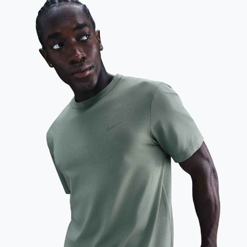Férfi póló Nike Dri-Fit UV Hyverse clay green/clay green