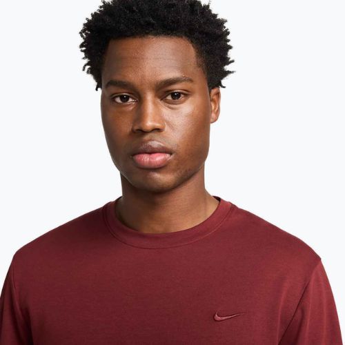 Férfi hosszú ujjú póló Nike Primary Dri-Fit Versatile dark team red/dark team red