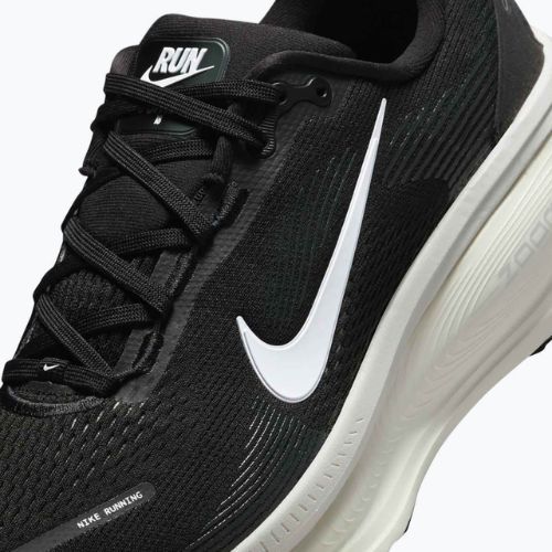 Férfi futócipő Nike Vomero 18 black/coconut milk/summit white
