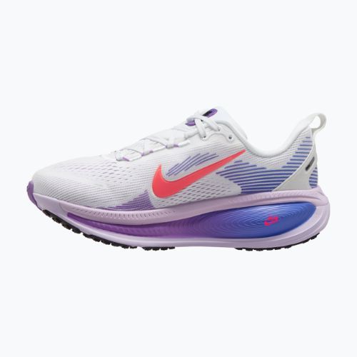 Női futócipő Nike Vomero 18 white/violet mist/sapphire/hot lava