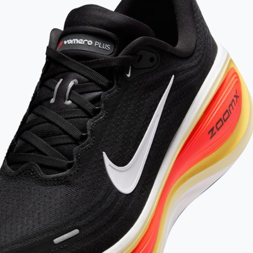 Férfi futócipő Nike Vomero Plus black/bright crimson/sail/white
