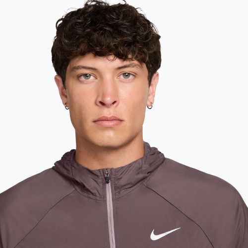 Férfi futódzseki Nike Stride Repel UV tattoo/light violet ore