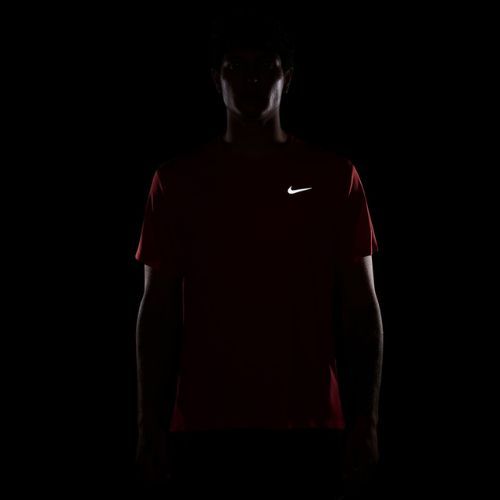 Férfi futópóló Nike Miler Dri-Fit UV light crimson