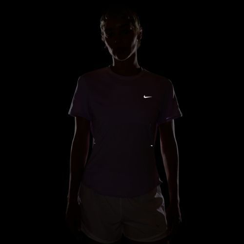 Női futópóló Nike Swift Dri-Fit violet mist