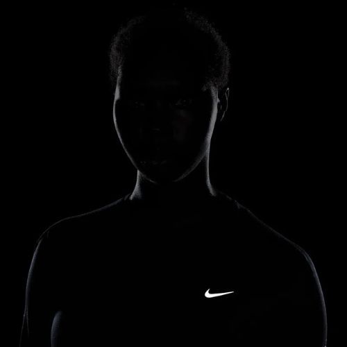 Női hosszú ujjú futópóló Nike Swift Dri-Fit UV black