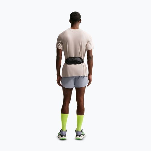 Férfi futópóló Nike Stride Dri-Fit ADV cream li/mink brown