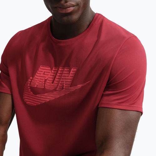 Férfi futópóló Nike Miler Dri-Fit UV team crimson/light crimson