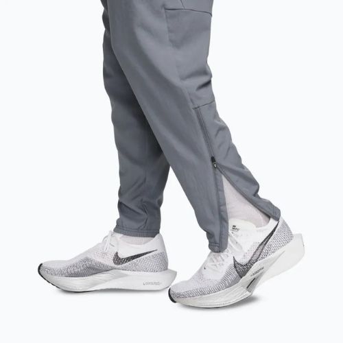 Férfi nadrág Nike Dri-Fit Challenger Woven smoke grey/black