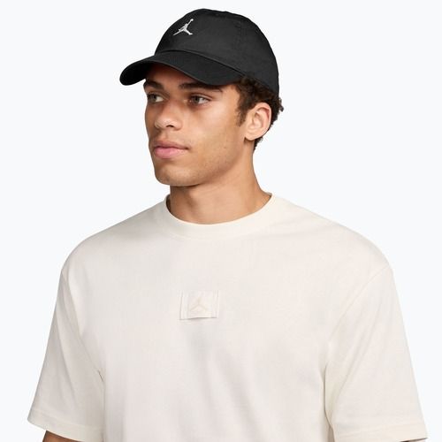 Ellenzős sapka Jordan Club Unstructured Curved-Bill black/white
