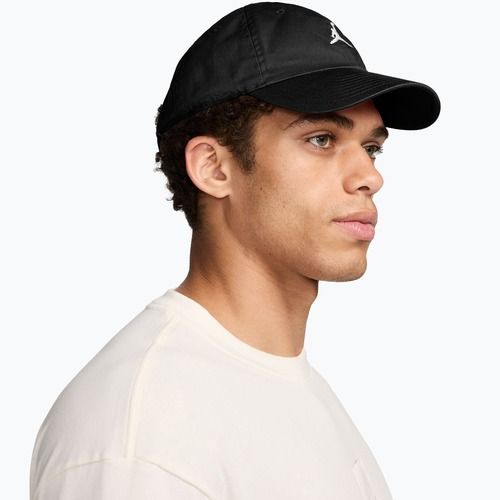 Ellenzős sapka Jordan Club Unstructured Curved-Bill black/white