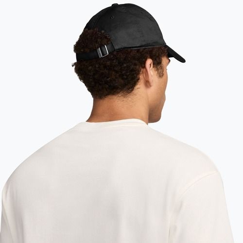 Ellenzős sapka Jordan Club Unstructured Curved-Bill black/white