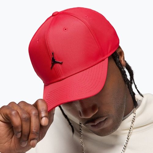 Ellenzős sapka Jordan Rise Structured Metal Jumpman gym red/r511