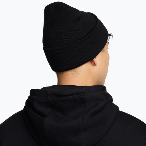 Téli sapka Nike Peak Swoosh Beanie black/white
