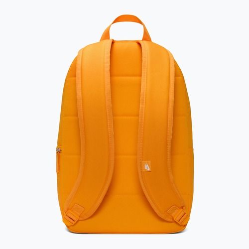 Városi hátizsák Nike Heritage 25 l university gold/university gold/white